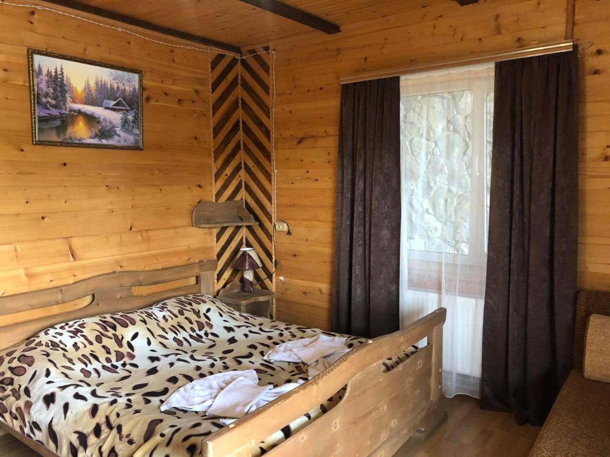 Maison d'hôtes Kabanova Gora à Bukovel Extérieur photo