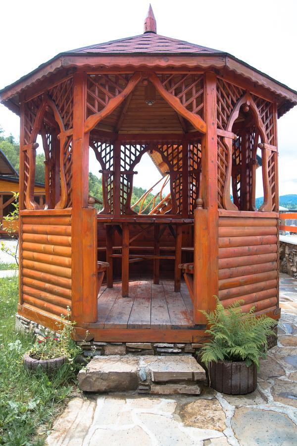 Maison d'hôtes Kabanova Gora à Bukovel Extérieur photo